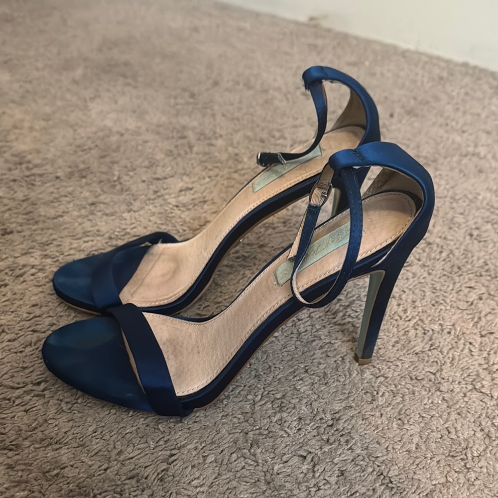Used Navy Satin Heels